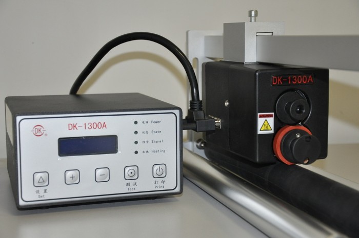 DK-1300A Термодатер роликовый термопринтер